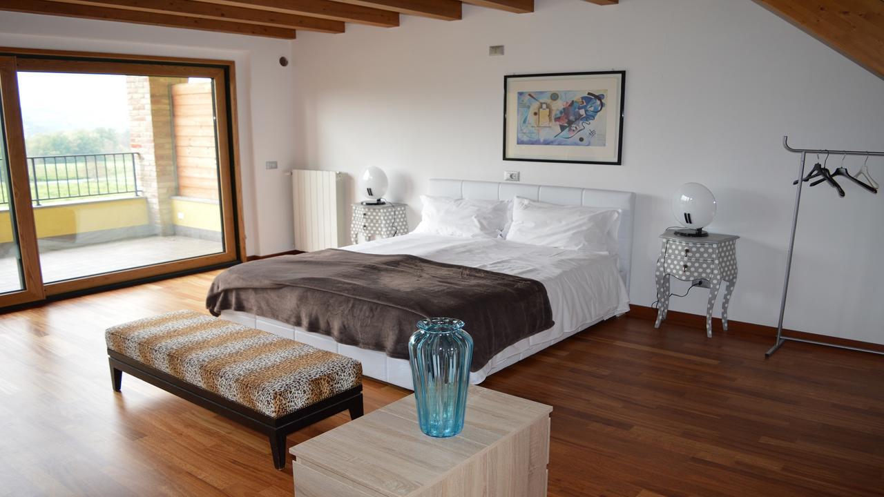 Golf Valcurone Hotel Momperone Exterior photo
